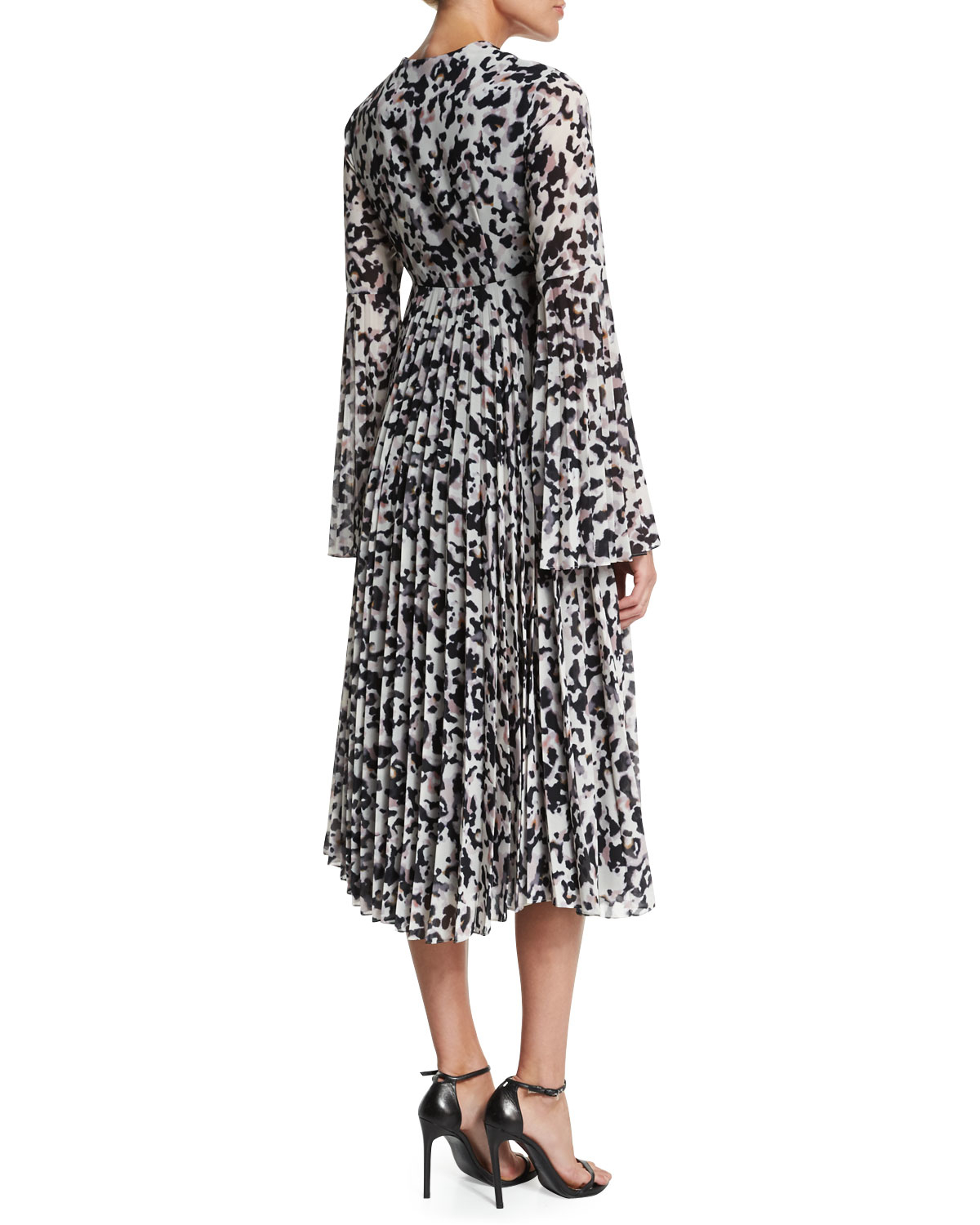 Long Sleeves Pleated Cocktail Dress